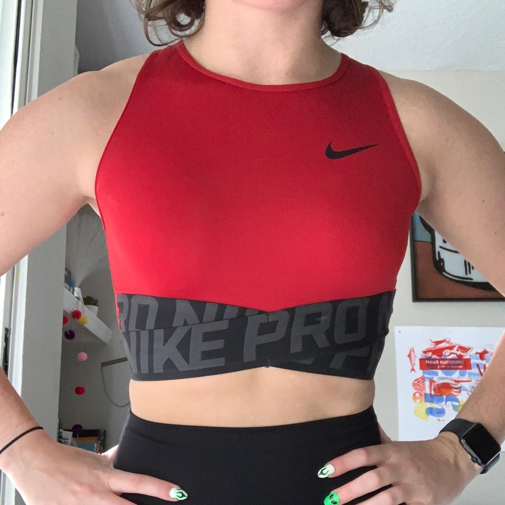 Nike Crop Top